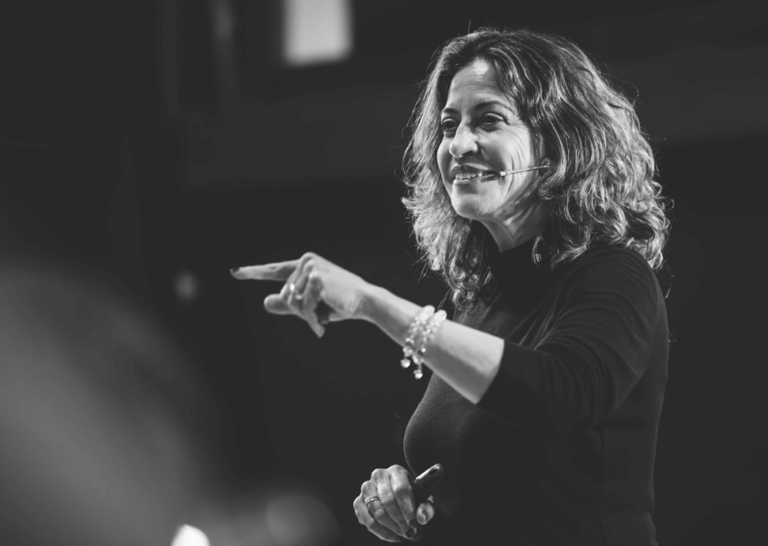 יעל חיו - מומחית משא ומתן (שם הצלם: מיכה בריקמן)